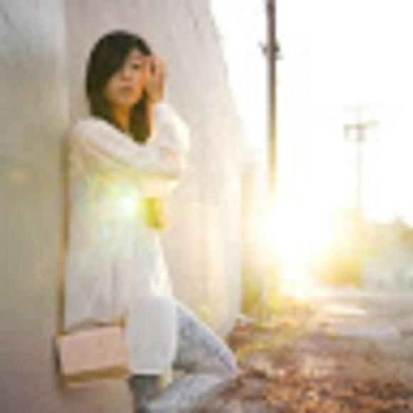 Meet your Posher, Esther - Picture 1 of 1